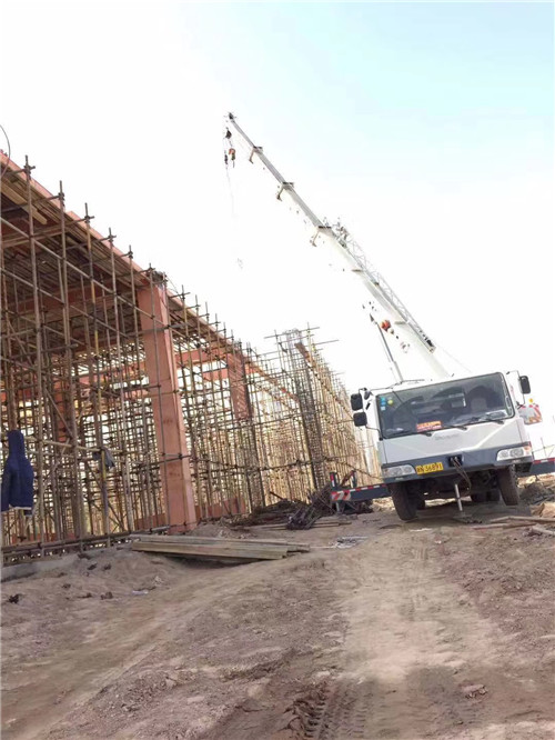 大武口区25 吨、50 吨吊车怎么选？多大重量 / 半径适合对应车型？